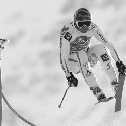 Klaus Kroell of Austria is airborne during the men's Alpine skiing World Cup downhill race at the Lauberhorn in Wengen January 15, 2011. REUTERS/Arnd Wiegmann (SWITZERLAND  - Tags: SPORT SPORT SKIING) ALPINE-SKIING/